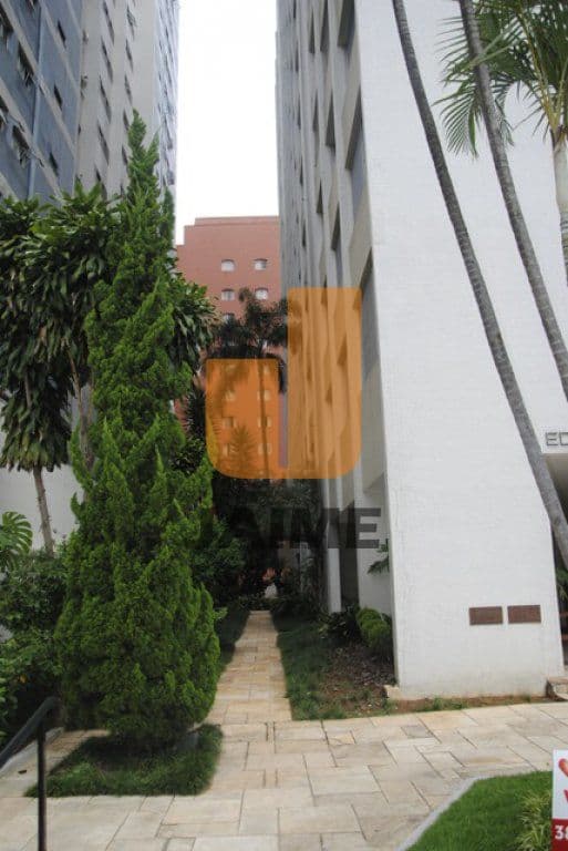Apartamento de 3 dormitórios na R DOUTOR MELO ALVES — Cerqueira César, São Paulo