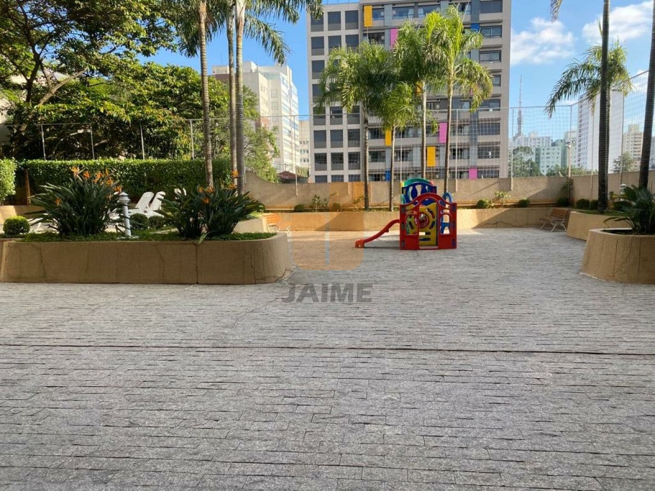 Apartamento de 3 dormitórios na R BARTIRA — Perdizes, São Paulo