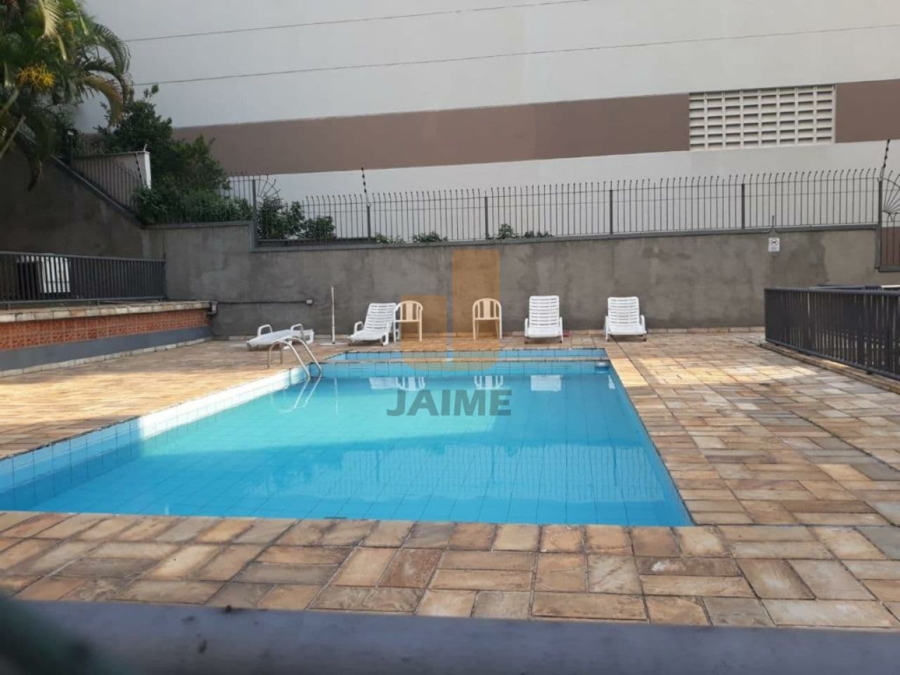 Apartamento de 3 dormitórios na R PARIS — Sumaré, São Paulo