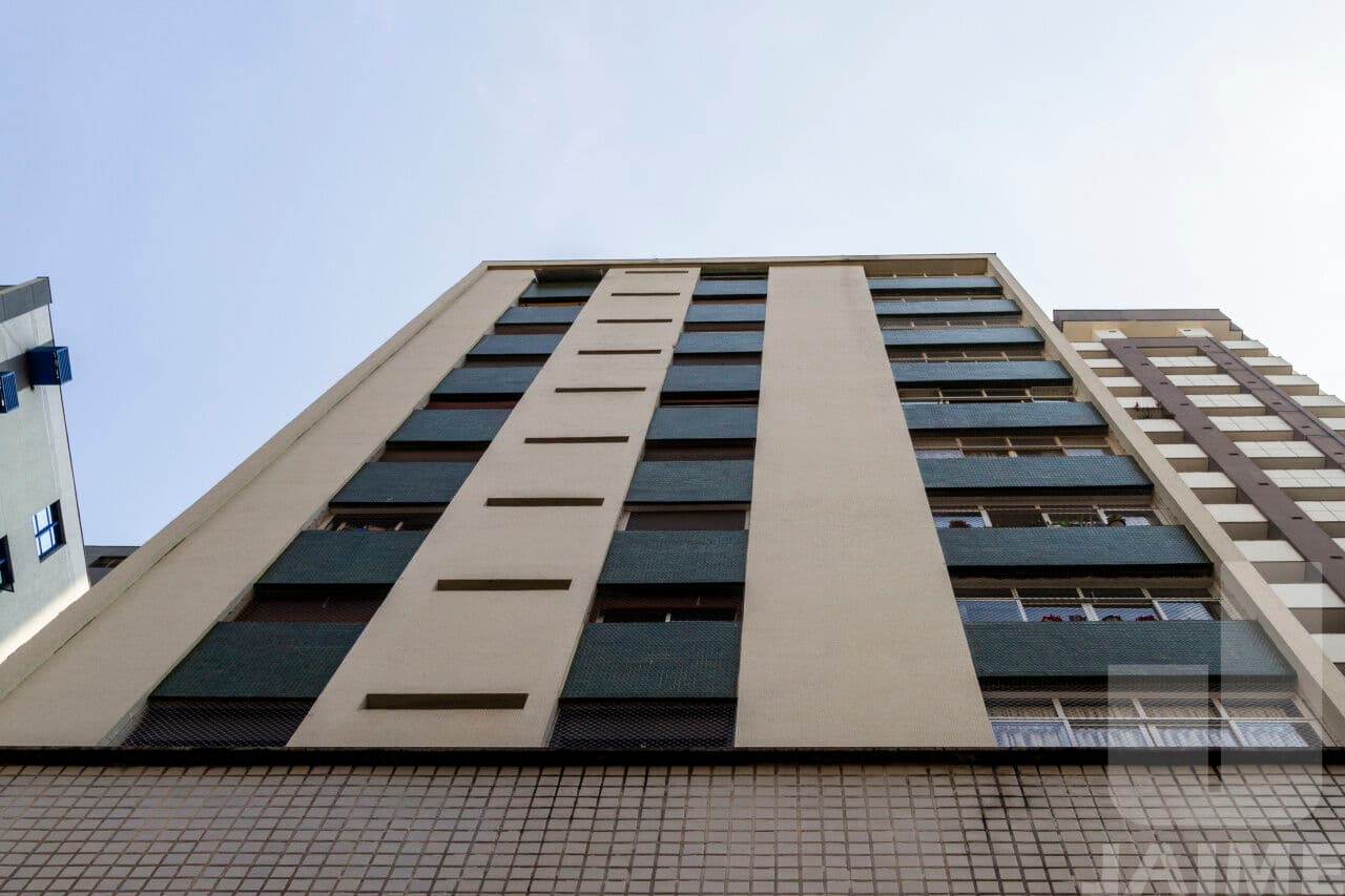 Apartamento de 2 dormitórios na R CRISTIANO VIANA — Cerqueira César, São Paulo