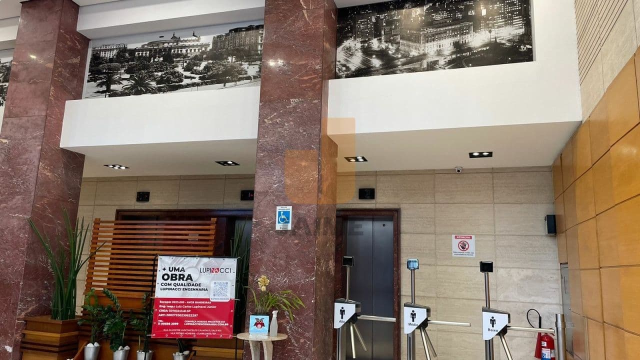 Comercial na R JOÃO ADOLFO — Centro, São Paulo - foto 2