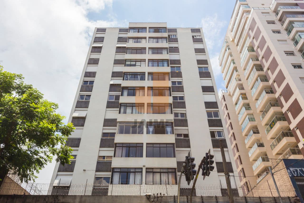 Apartamento de 2 dormitórios na R Augusta — Consolação, São Paulo