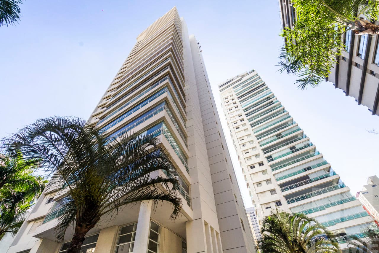 Apartamento de 4 dormitórios na R LISBOA — Cerqueira César, São Paulo