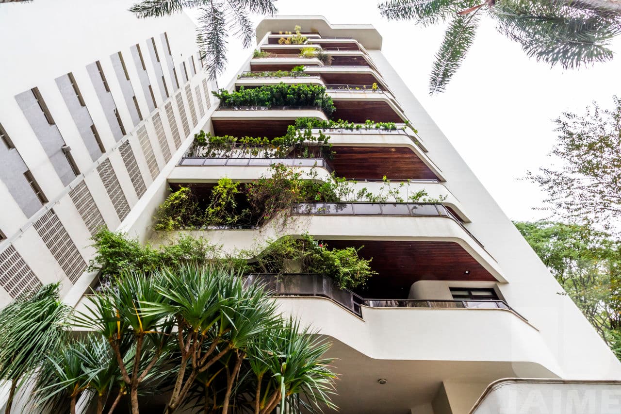Apartamento de 4 dormitórios na AL Ministro Rocha Azevedo — Cerqueira César, São Paulo