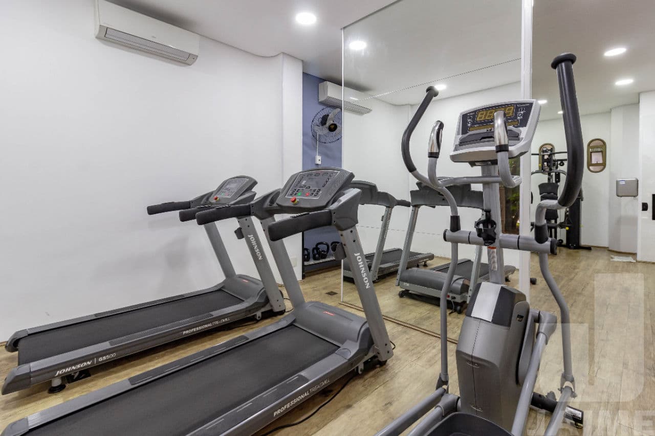 Apartamento de 2 dormitórios na AV Jurucê — Indianópolis, São Paulo