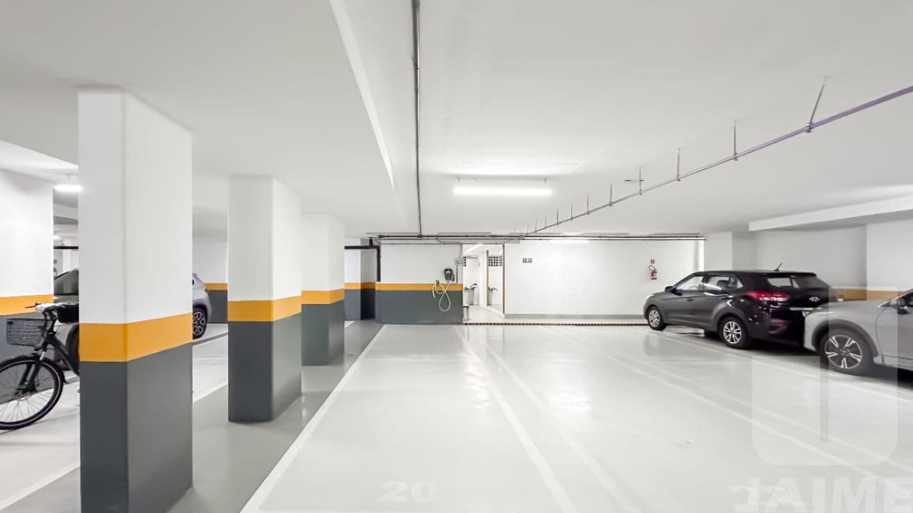 Apartamento de 3 dormitórios na R João Moura — Pinheiros, São Paulo