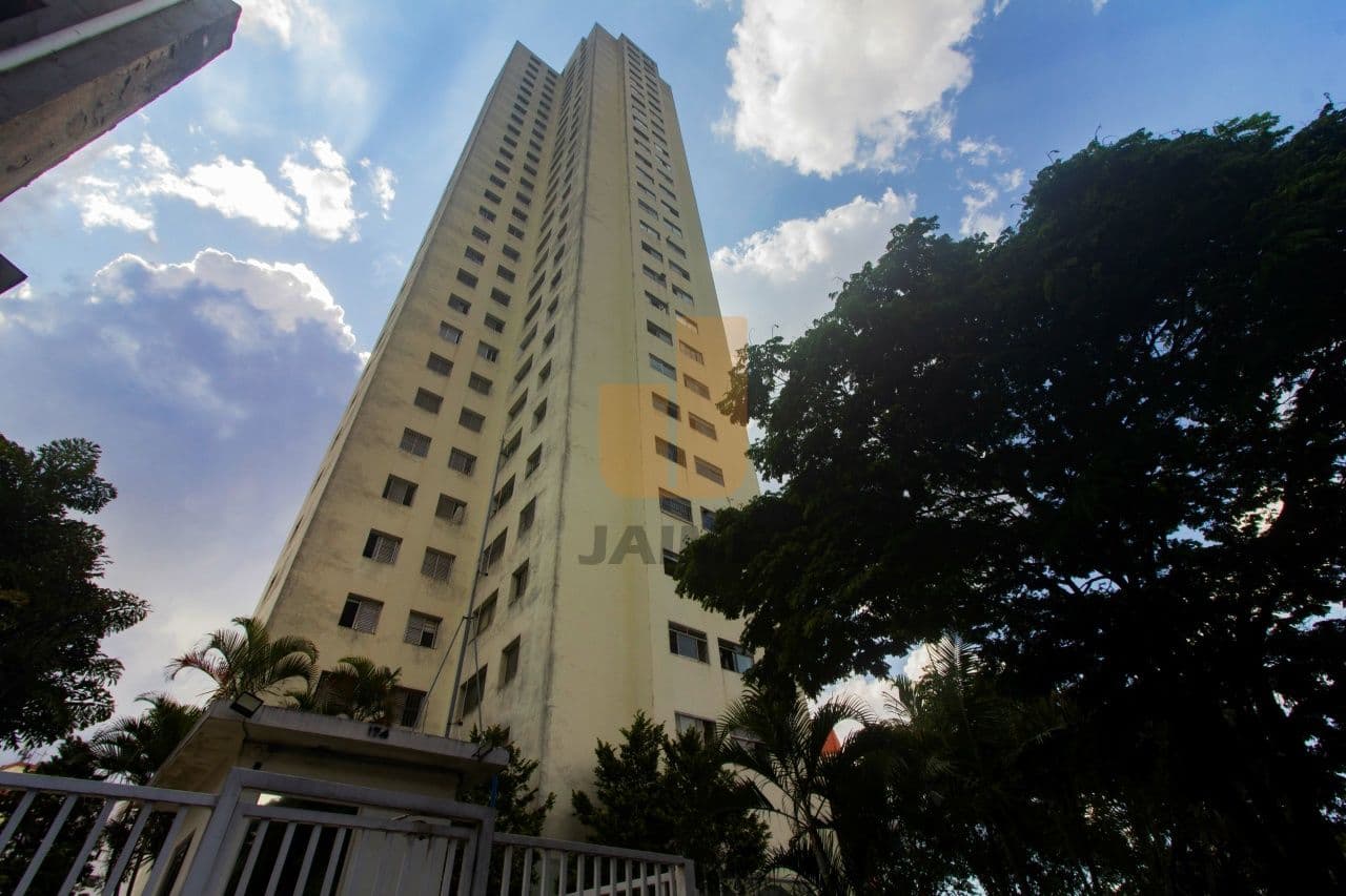 Apartamento de 2 dormitórios na R Scuvero — Cambuci, São Paulo