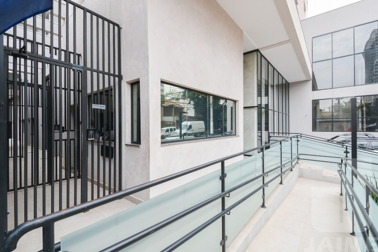 Apartamento de 1 dormitório na R Cardeal Arcoverde — Pinheiros, São Paulo