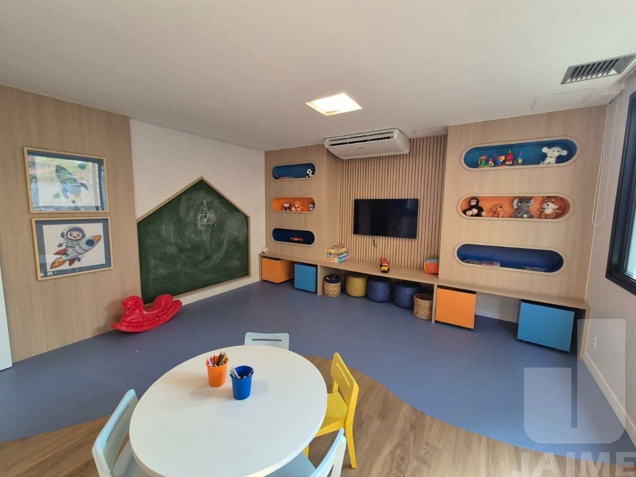 Apartamento de 1 dormitório na AV Pompéia — Pompéia, São Paulo