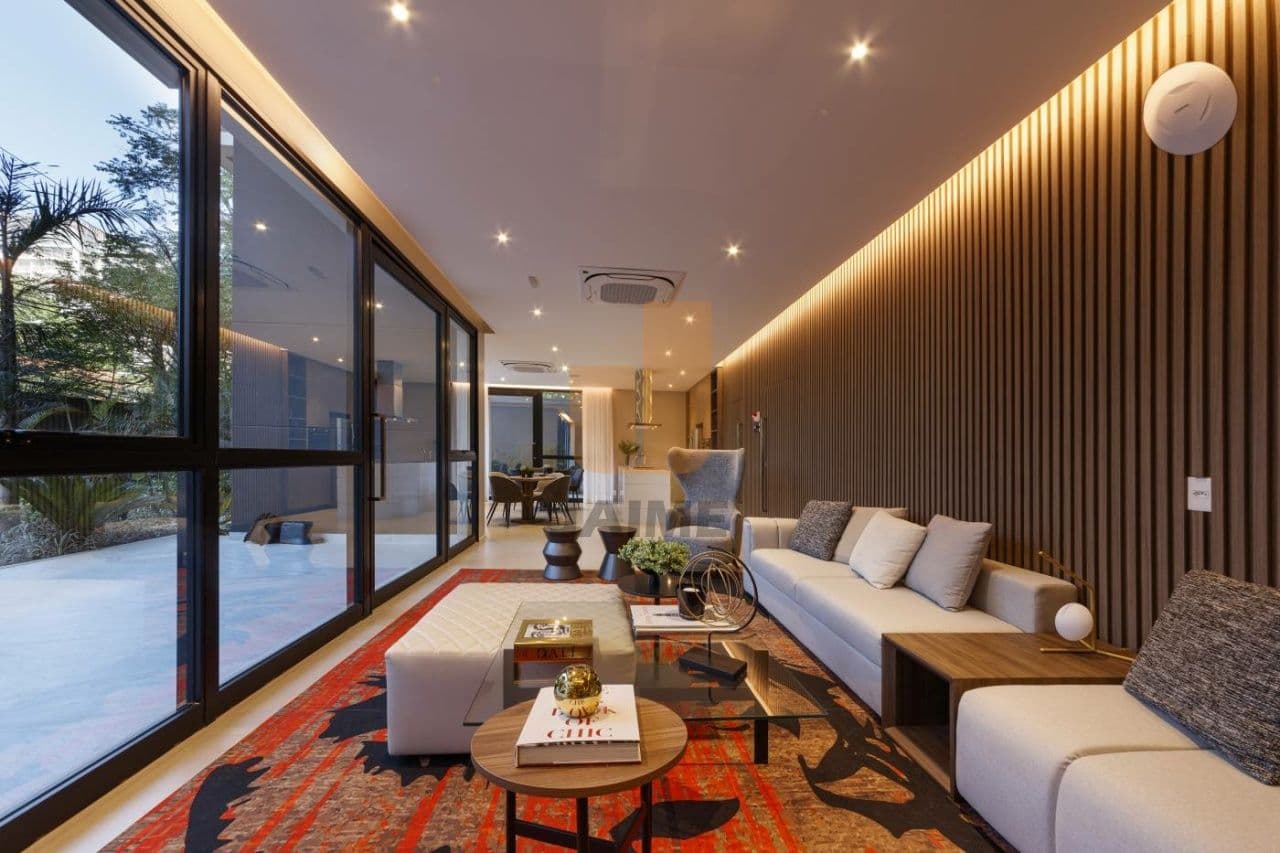 Apartamento de 3 dormitórios na R Da Fraternidade — Alto da Boa Vista, São Paulo