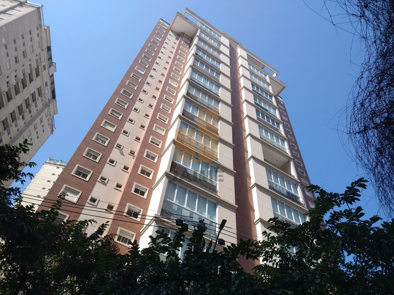 Apartamento de 4 dormitórios na R CAYOWAÁ — Perdizes, São Paulo