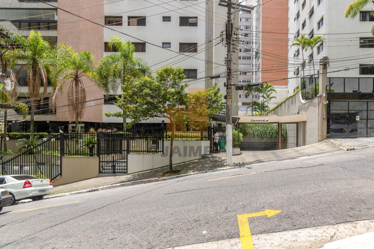 Apartamento de 3 dormitórios na R Doutor José Manoel — Santa Cecília, São Paulo