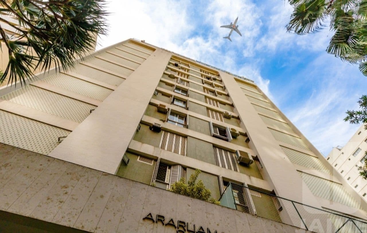 Apartamento de 3 dormitórios na R JACURICI — Itaim Bibi, São Paulo