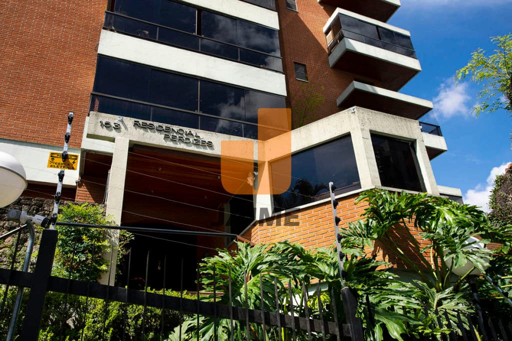Apartamento de 4 dormitórios na R CAPITAL FEDERAL — Sumaré, São Paulo
