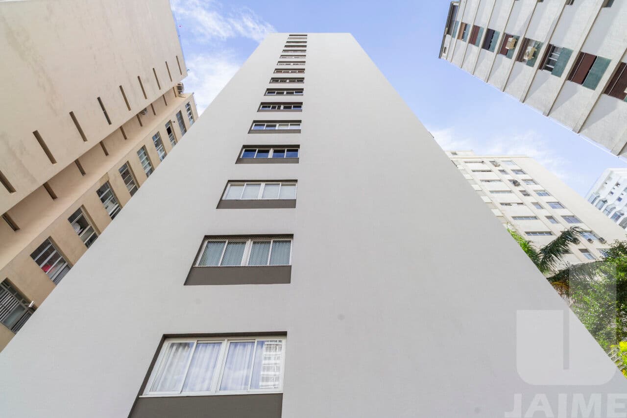 Apartamento de 3 dormitórios na R Bela Cintra — Consolação, São Paulo