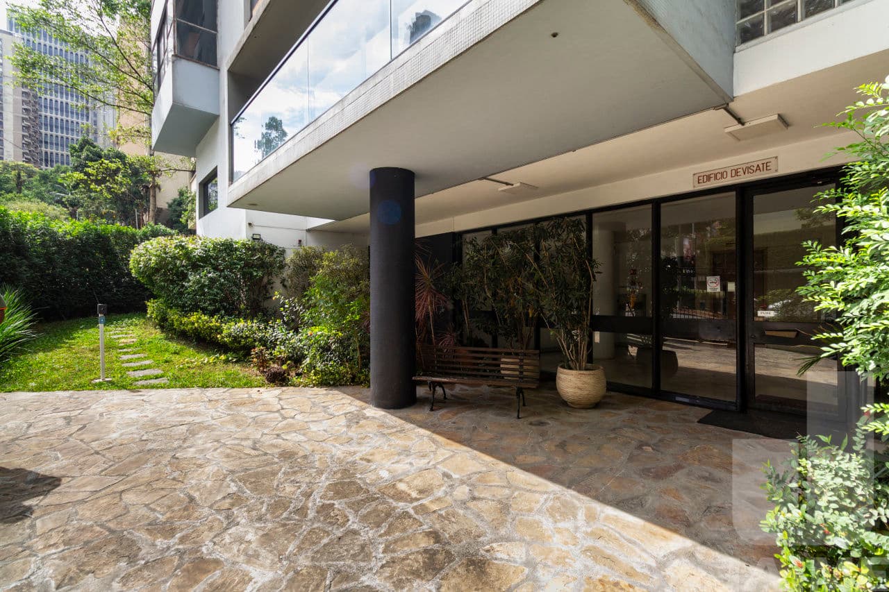 Apartamento de 3 dormitórios na AV NOVE DE JULHO — Jardim Paulista, São Paulo - foto 2