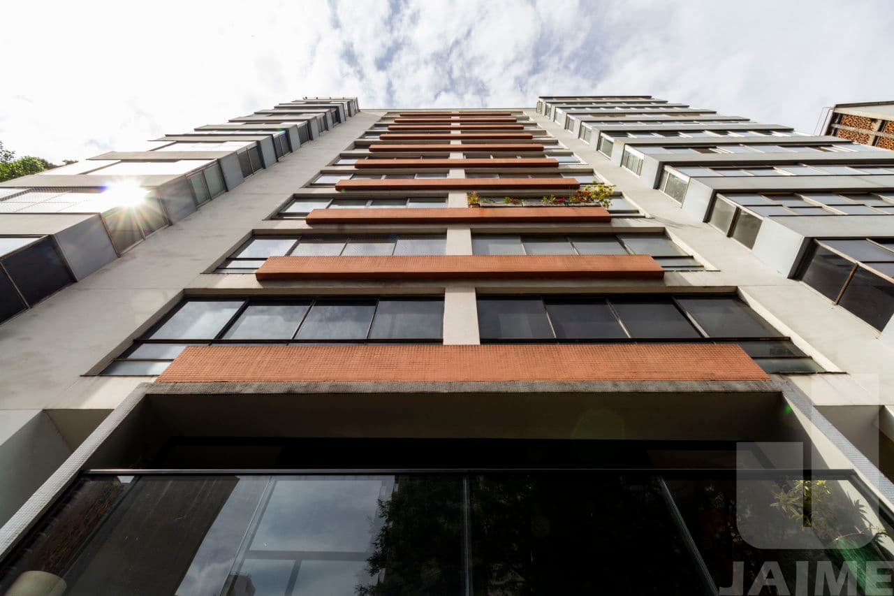 Apartamento de 3 dormitórios na AV NOVE DE JULHO — Jardim Paulista, São Paulo