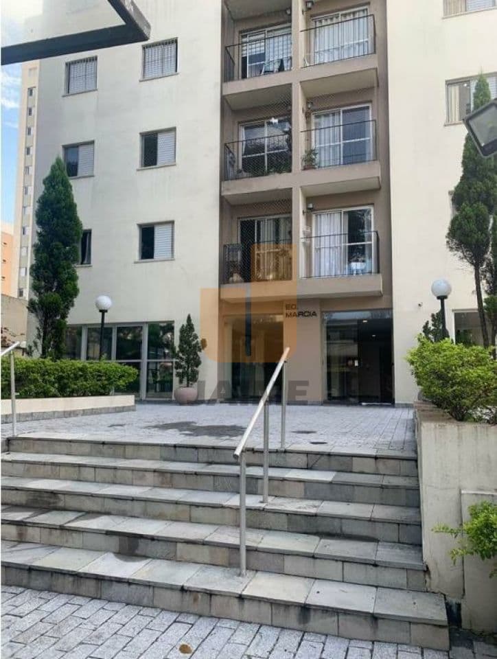 Apartamento de 2 dormitórios na R TONELERO — Vila Ipojuca, São Paulo