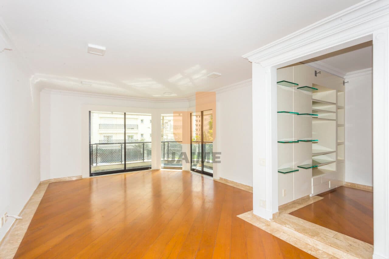 Apartamento de 3 dormitórios na R GABRIEL DOS SANTOS — Higienópolis, São Paulo