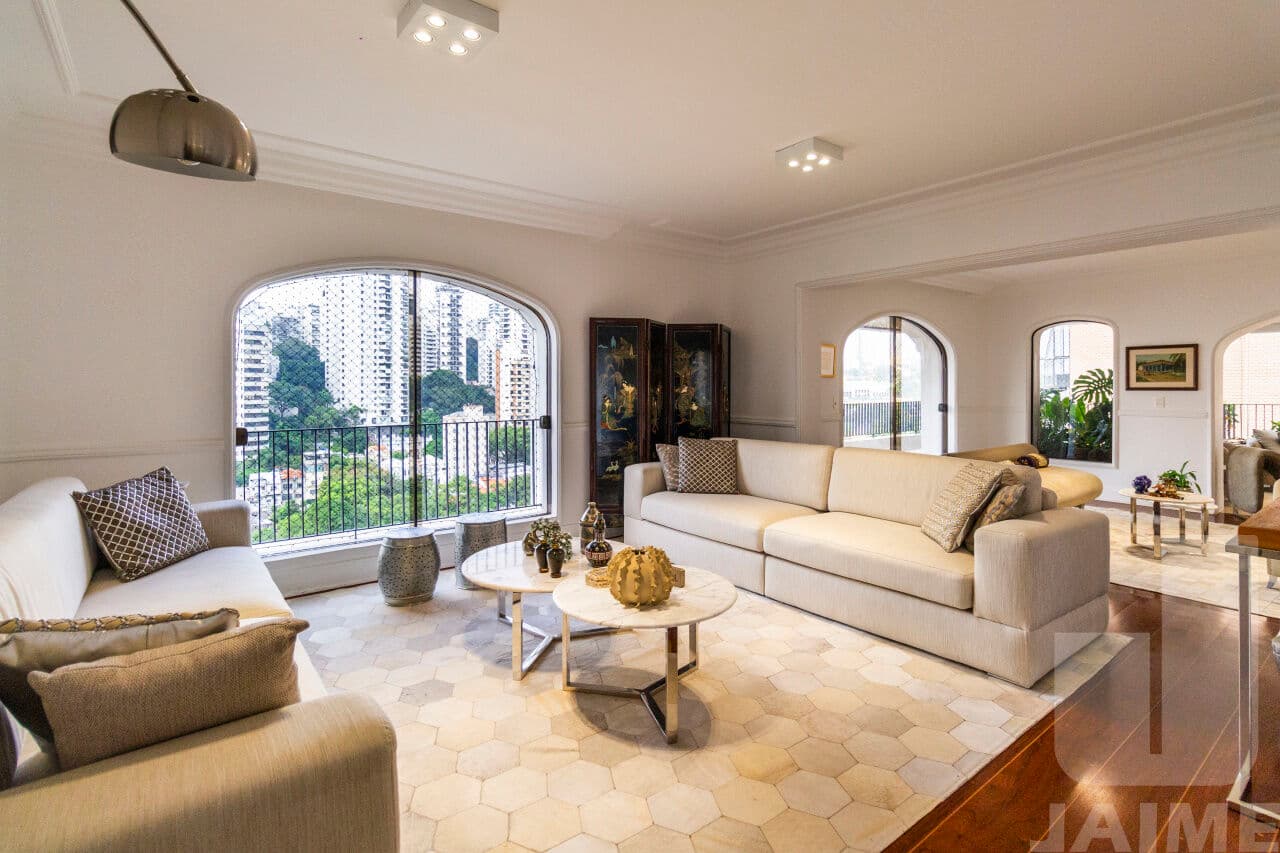 Apartamento de 4 dormitórios na R TRAIPU — Perdizes, São Paulo
