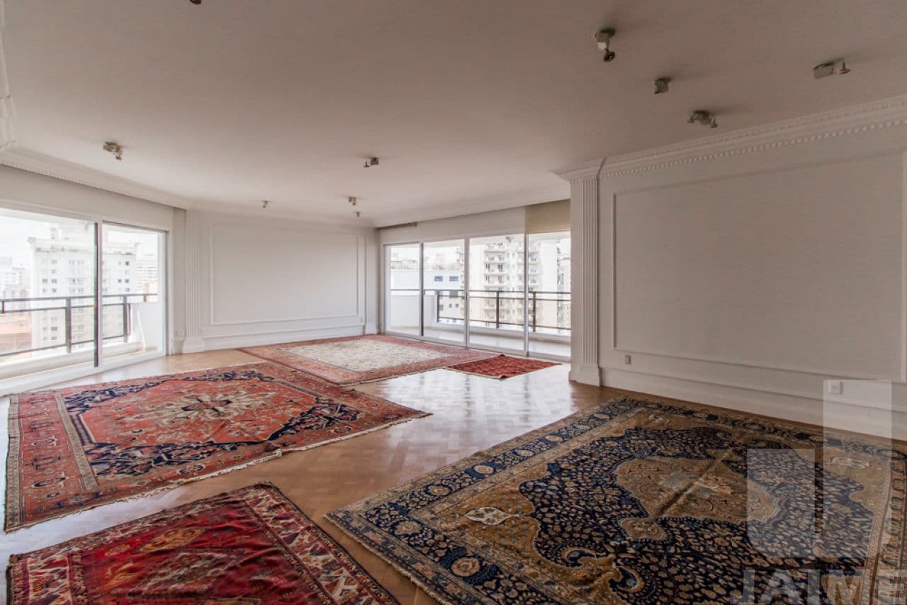 Apartamento de 4 dormitórios na R MANGABEIRAS — Higienópolis, São Paulo