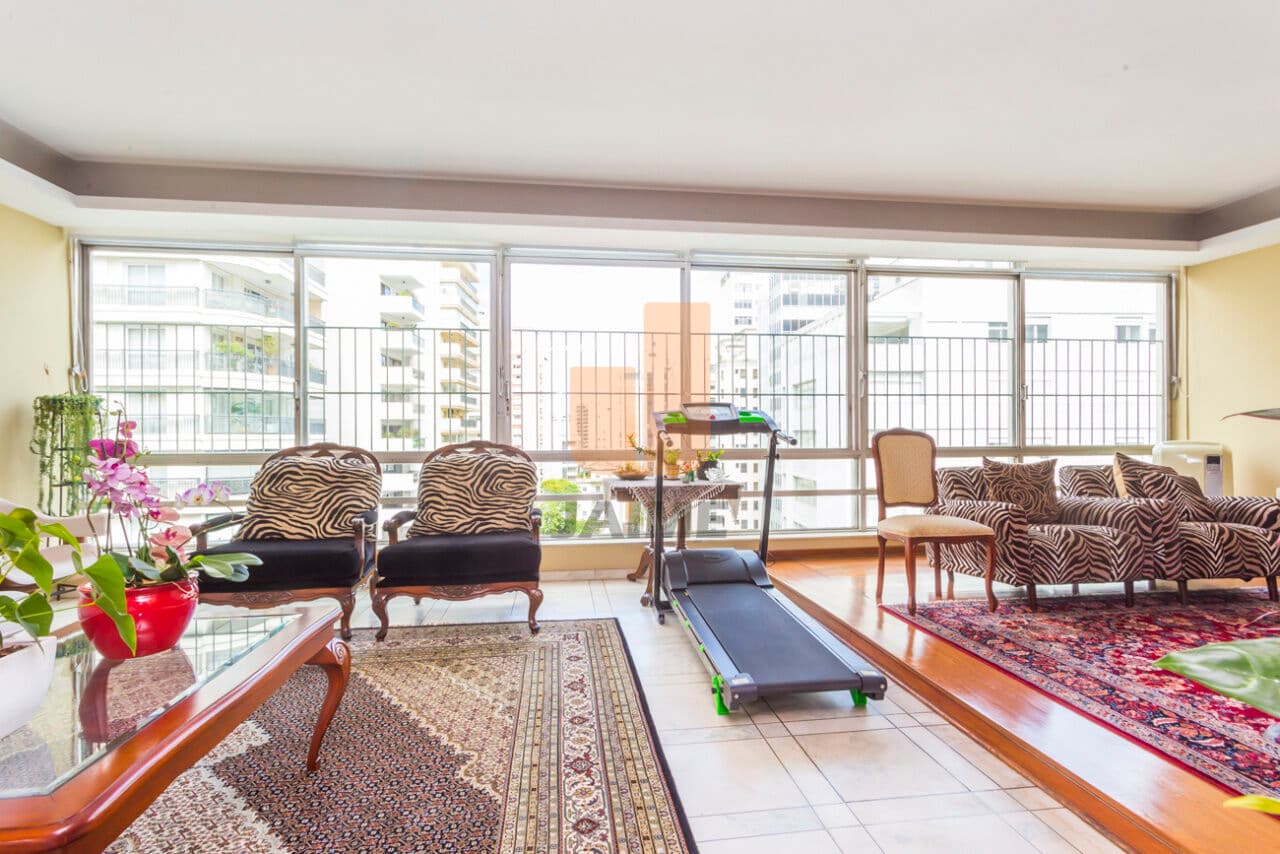 Apartamento de 4 dormitórios na R GABRIEL DOS SANTOS — Higienópolis, São Paulo