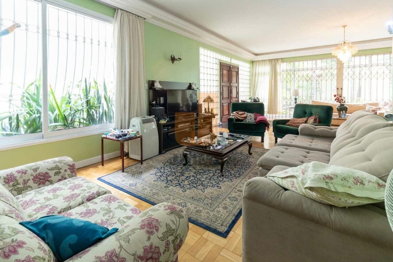Casa de 4 dormitórios na R ZEQUINHA DE ABREU — Pacaembu, São Paulo - foto 4
