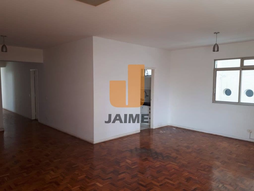 Apartamento em Cerqueira César