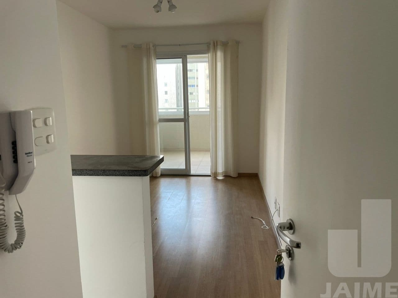Apartamento de 1 dormitório na R DAS PALMEIRAS — Higienópolis, São Paulo