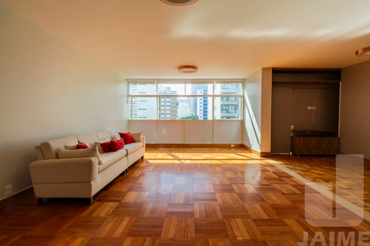 Apartamento de 3 dormitórios na R DOUTOR VEIGA FILHO — Higienópolis, São Paulo - foto 2