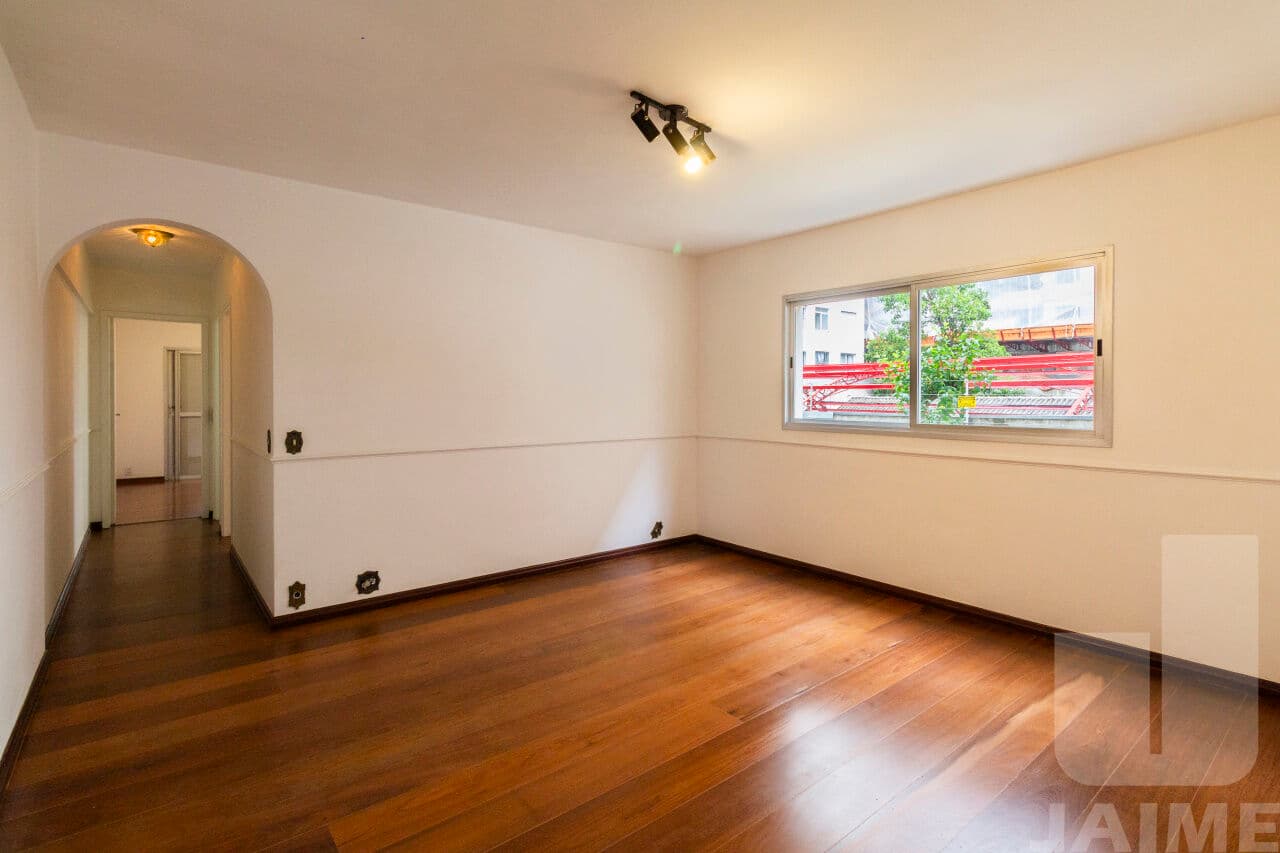 Apartamento de 2 dormitórios na R AURELIANO COUTINHO — Higienópolis, São Paulo