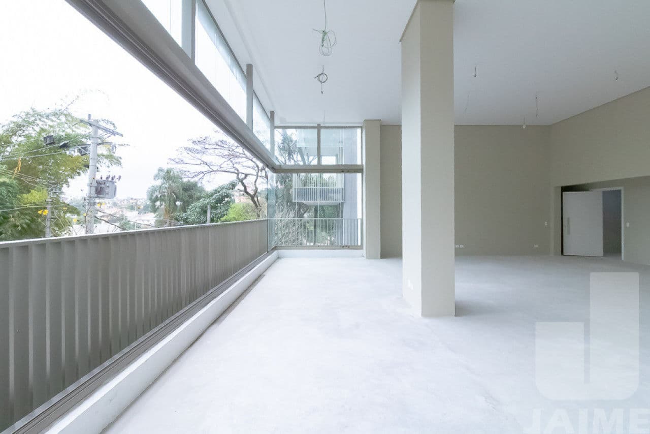 Apartamento de 4 dormitórios na R Alagoas — Higienópolis, São Paulo