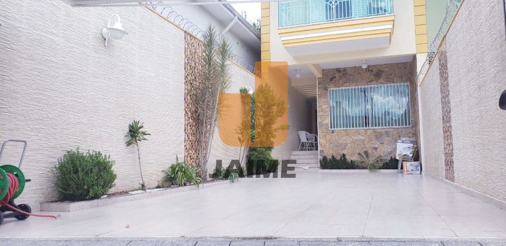 Casa em Jardim Primavera