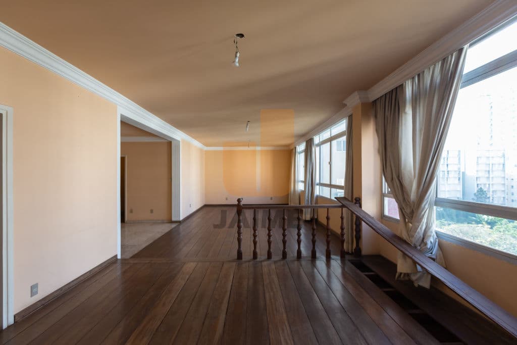 Apartamento de 4 dormitórios na R ITACOLOMI — Higienópolis, São Paulo