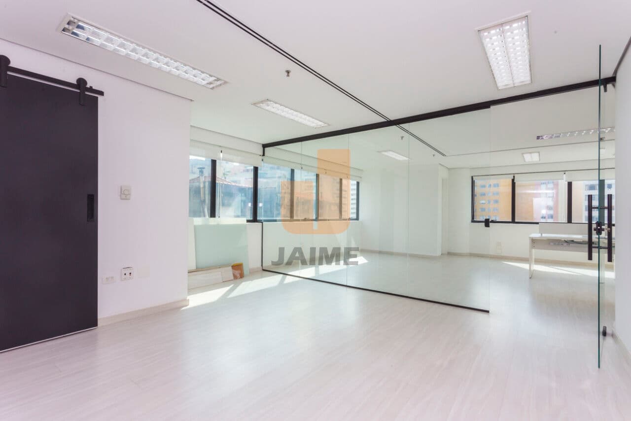 Comercial na AV ANGÉLICA — Higienópolis, São Paulo