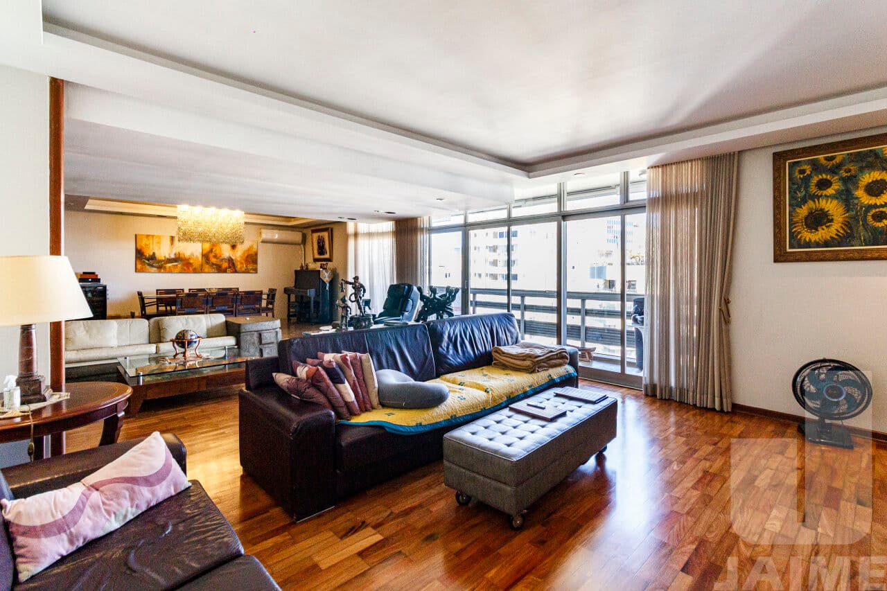 Apartamento de 4 dormitórios na R BARONESA DE ITU — Higienópolis, São Paulo