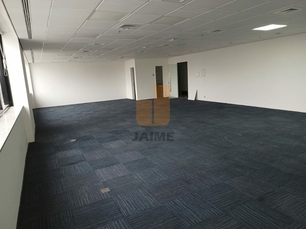 Comercial na R ROBERT BOSCH — Parque Industrial Tomas Edson, São Paulo - foto 3