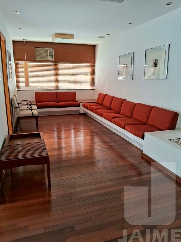 Comercial em Santa Cecília