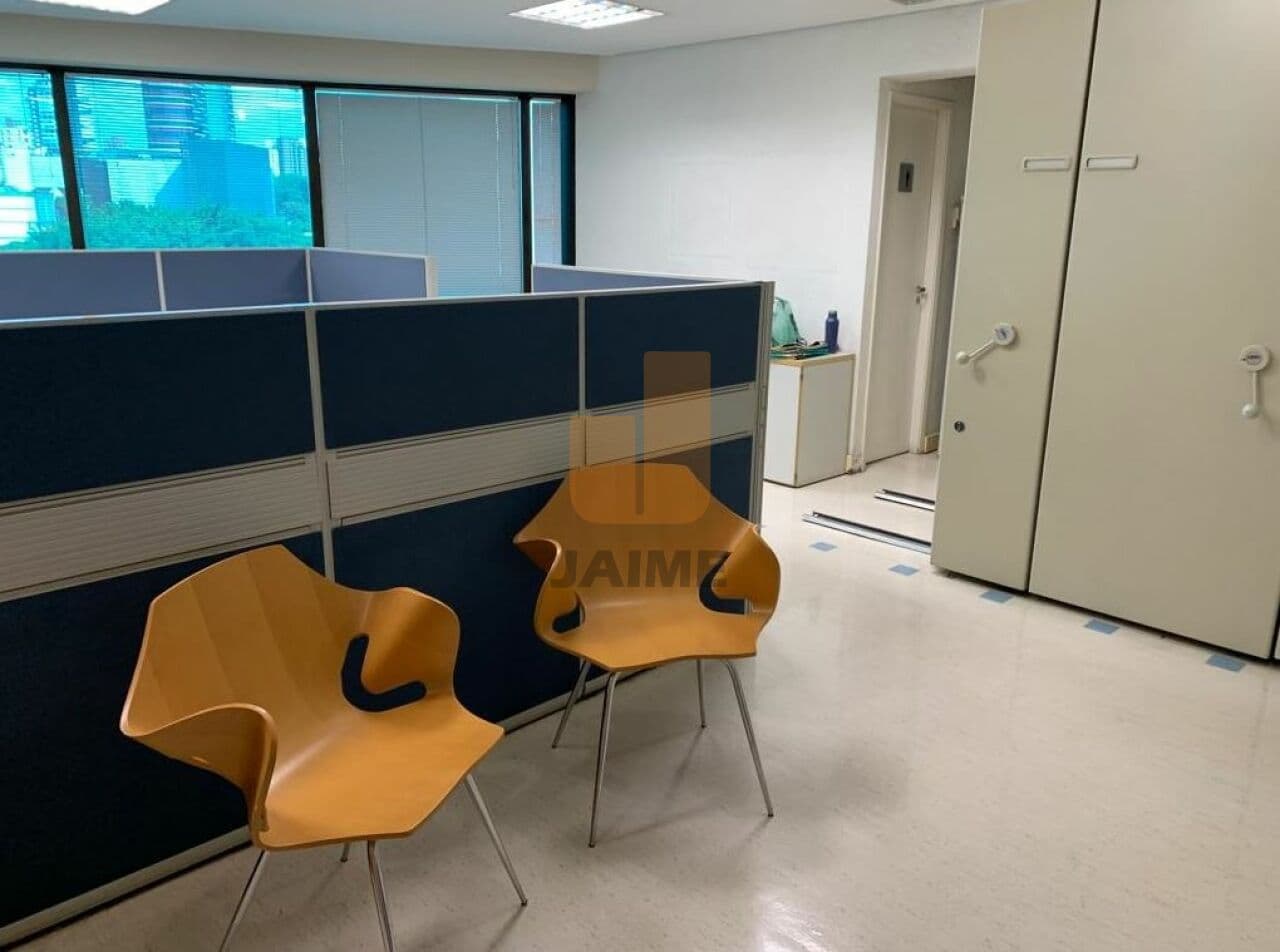 Comercial na R FERREIRA DE ARAÚJO — Pinheiros, São Paulo - foto 2