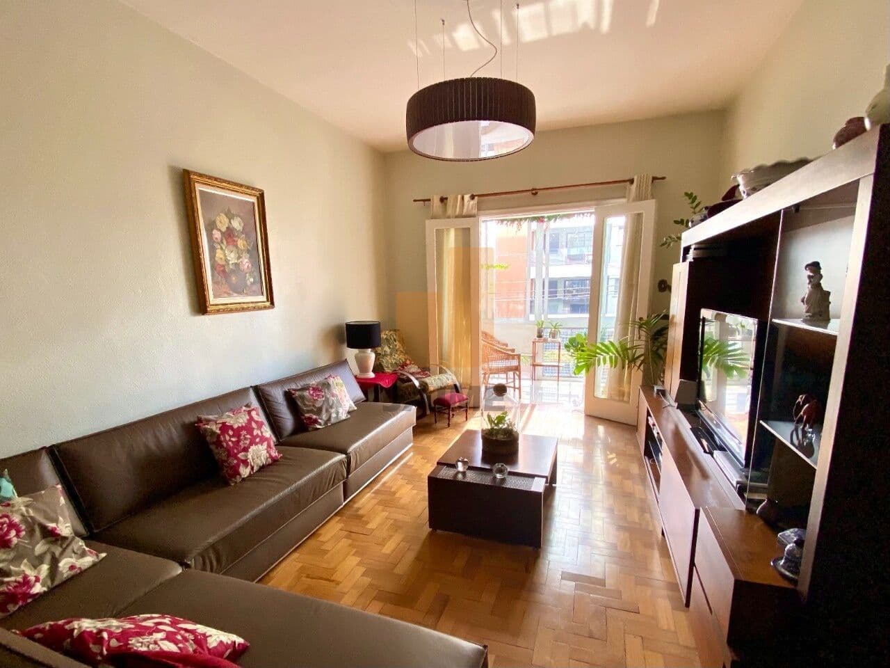Apartamento de 4 dormitórios na R Oscar Freire — Cerqueira César, São Paulo