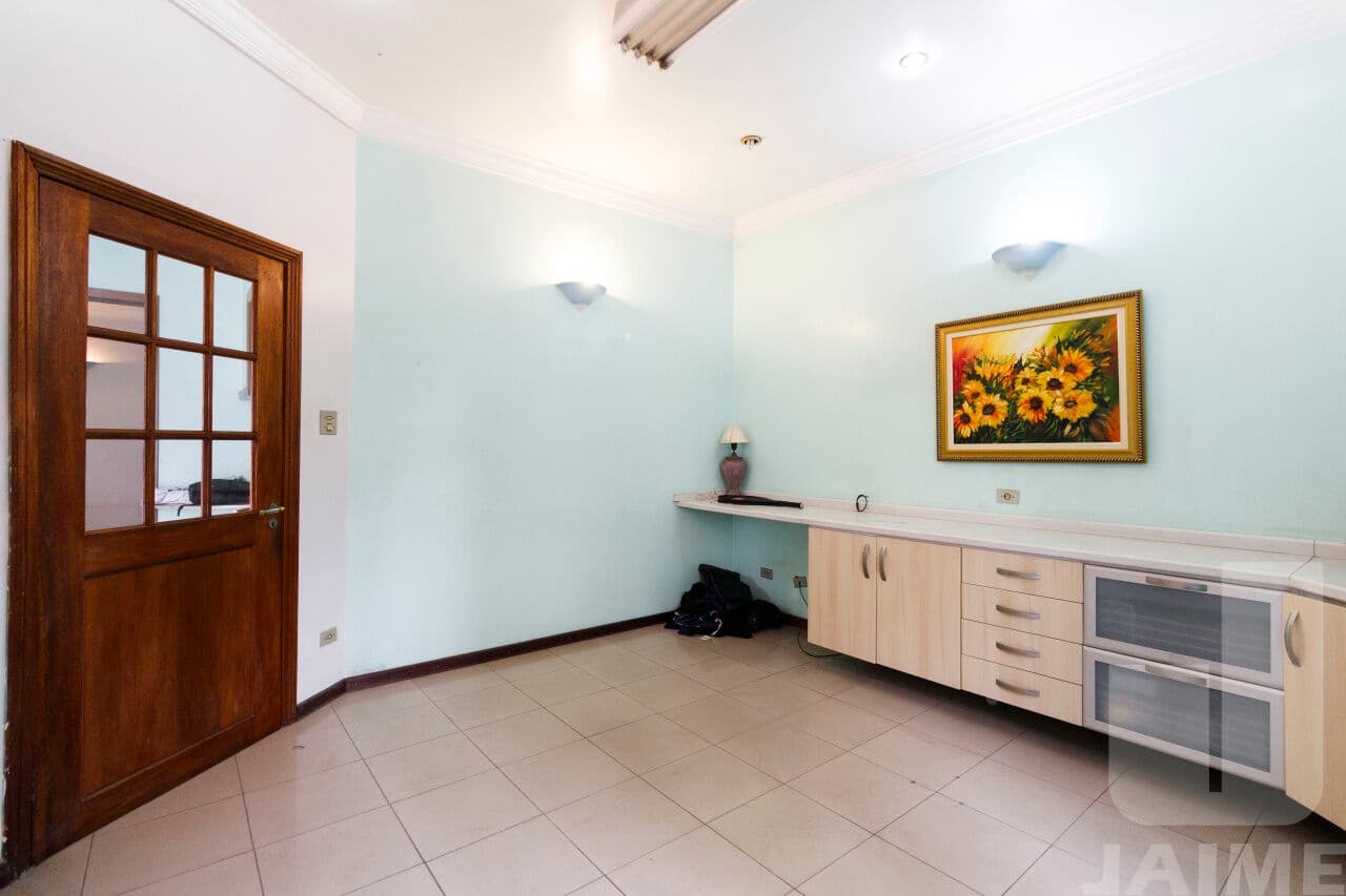 Casa de 4 dormitórios na R Doutor Albuquerque Lins — Higienópolis, São Paulo - foto 5