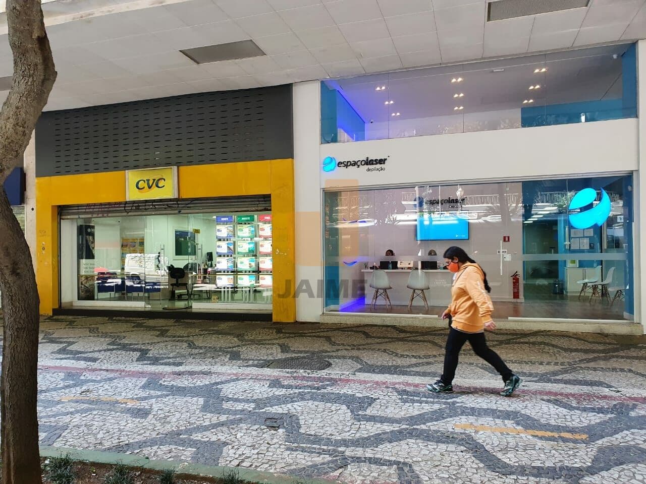 Comercial na AV Ipiranga — República, São Paulo - foto 2