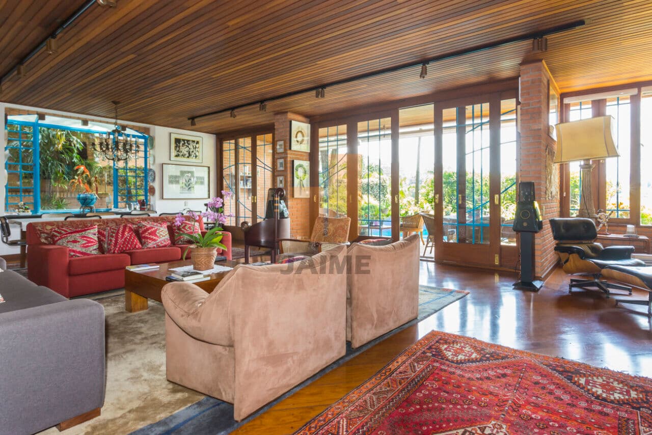 Casa de 4 dormitórios na R Itaperuna — Pacaembu, São Paulo - foto 3
