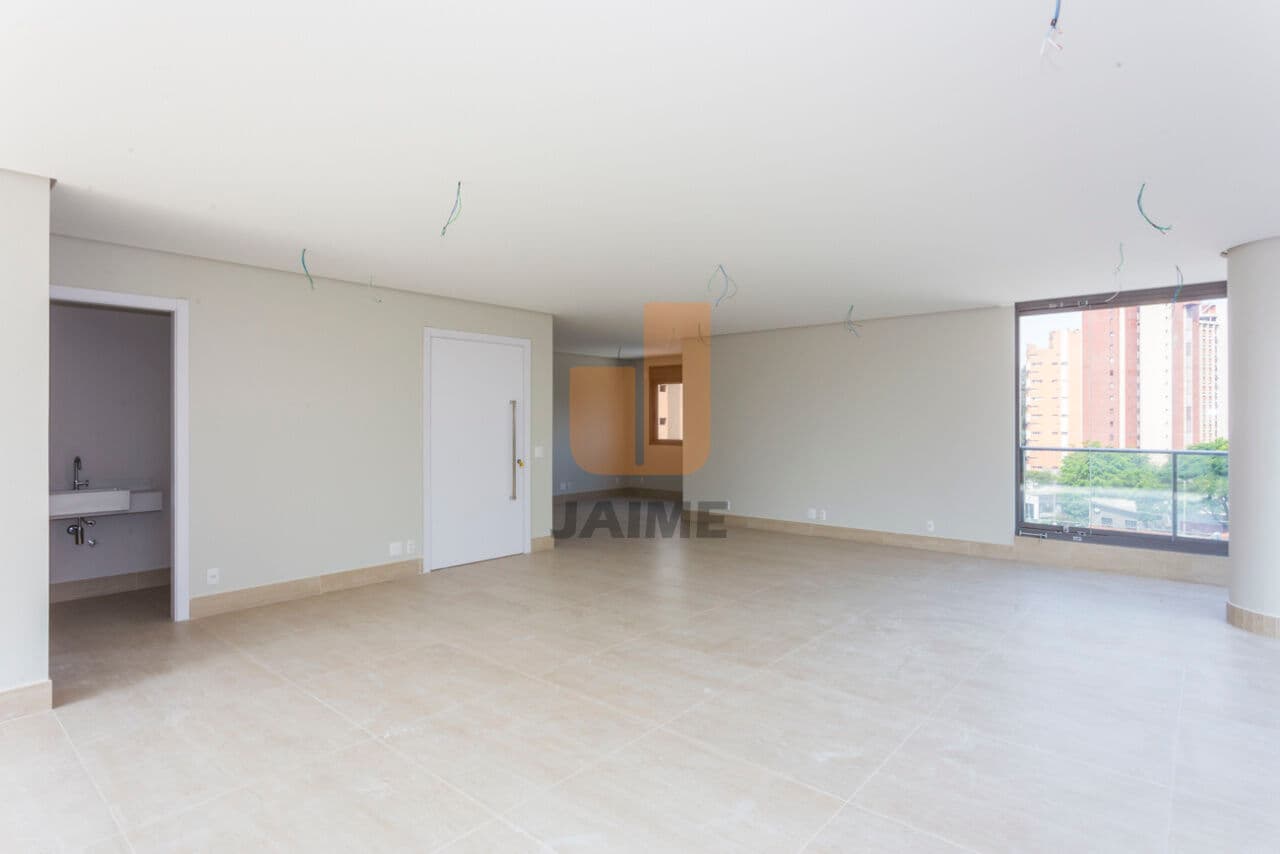 Apartamento de 4 dormitórios na R Afonso Braz — Vila Nova Conceição, São Paulo - foto 4