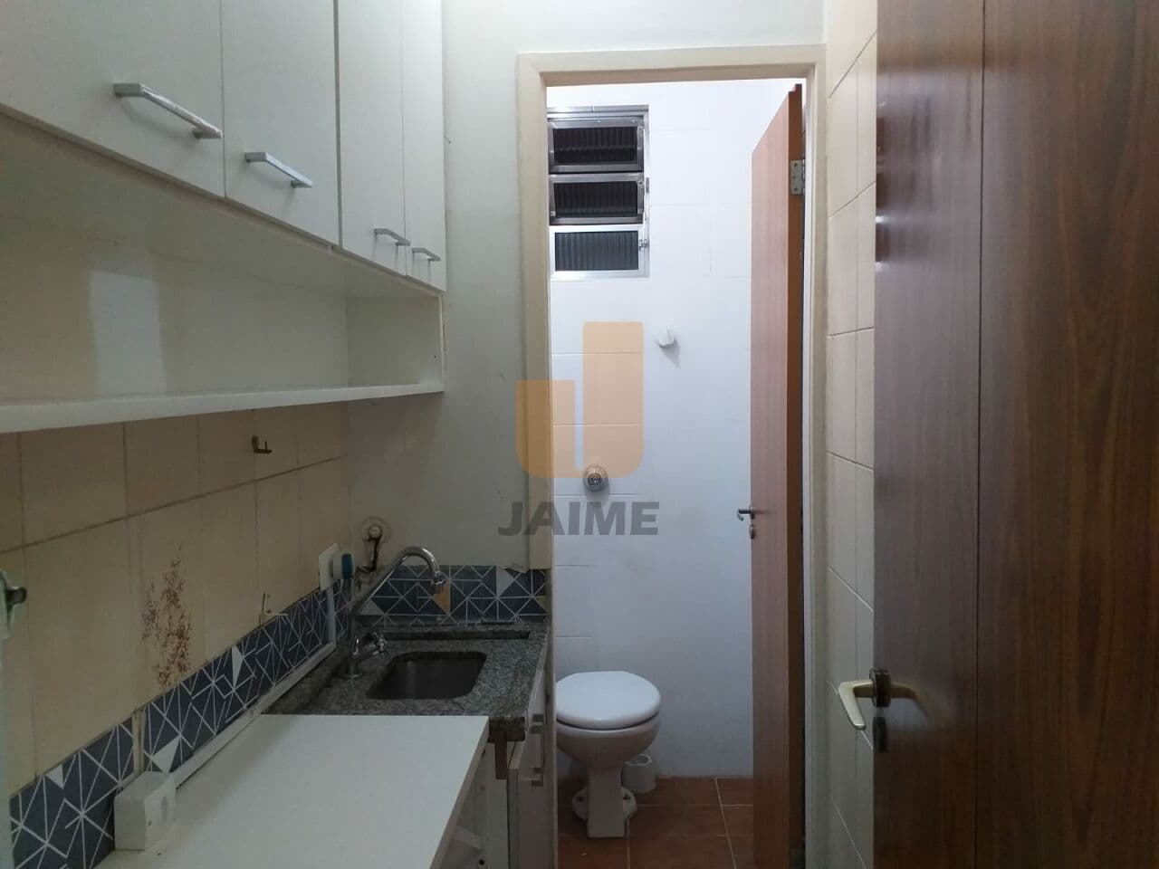 Comercial na AV Da Liberdade — Liberdade, São Paulo - foto 4