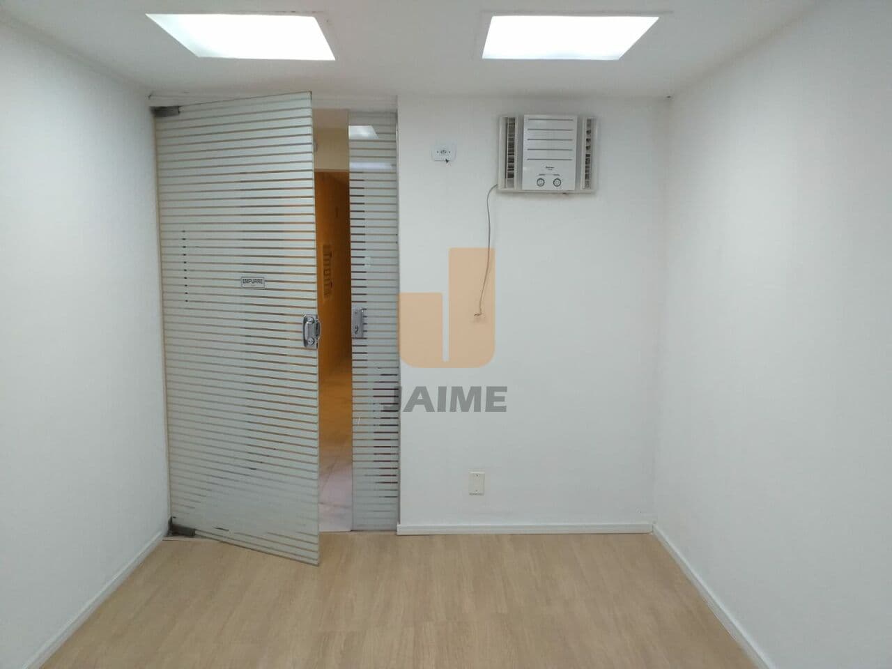 Comercial na AV Da Liberdade — Liberdade, São Paulo - foto 2