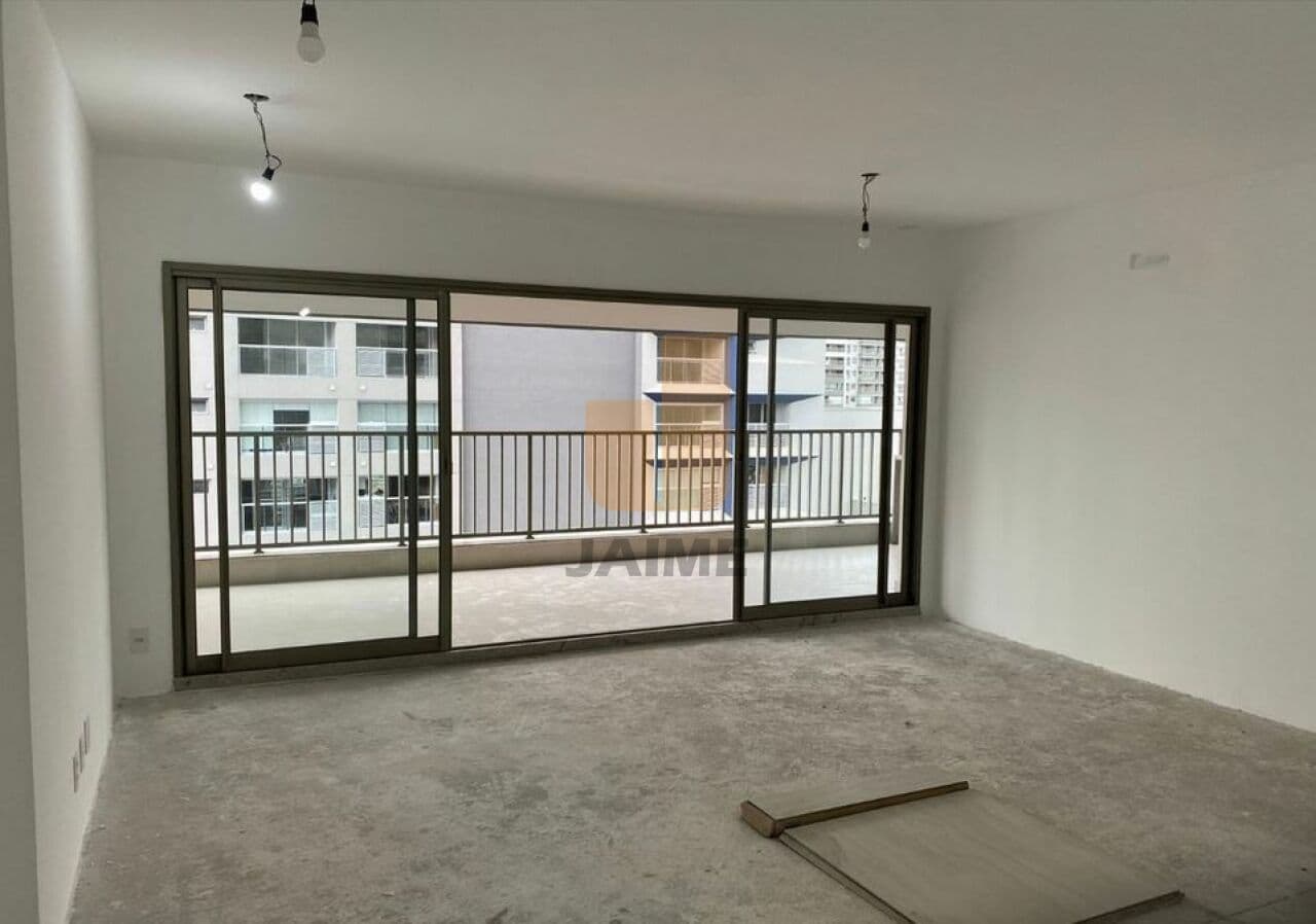 Apartamento de 3 dormitórios na R Loefgren — Vila Clementino, São Paulo