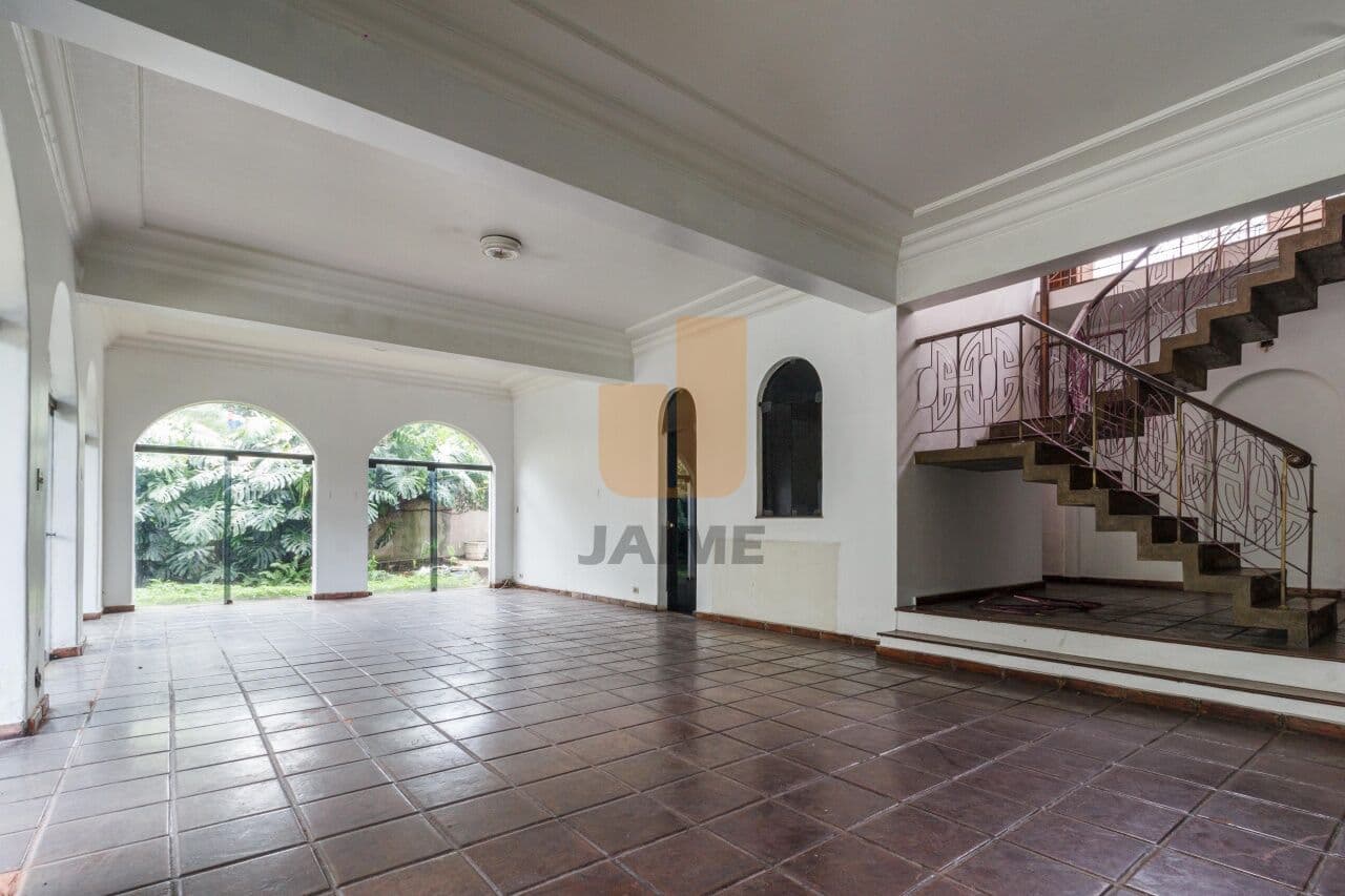 Casa de 3 dormitórios na R Heitor de Morais — Pacaembu, São Paulo - foto 3