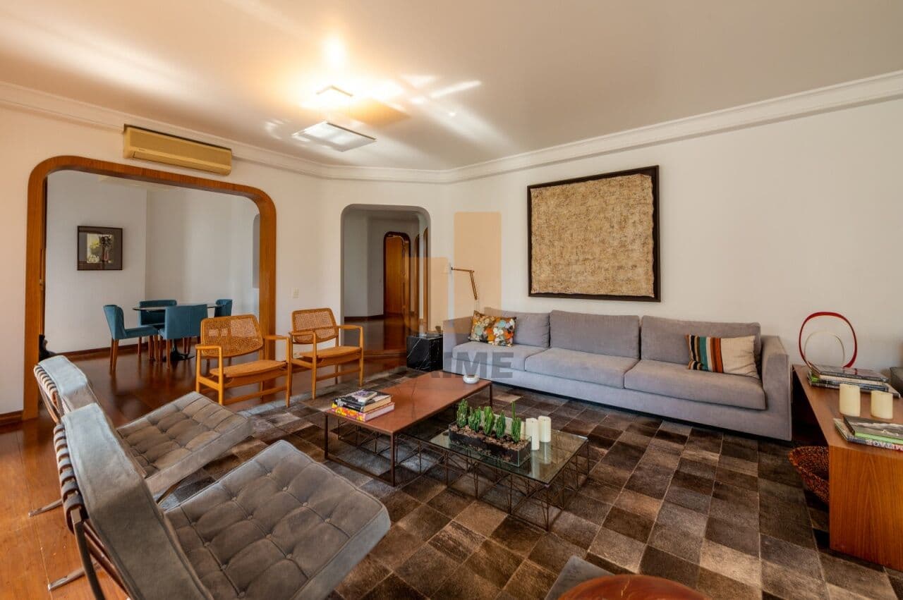 Apartamento de 3 dormitórios na R Lourenço de Almeida — Vila Nova Conceição, São Paulo - foto 3