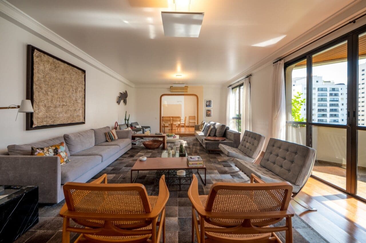 Apartamento de 3 dormitórios na R Lourenço de Almeida — Vila Nova Conceição, São Paulo - foto 4